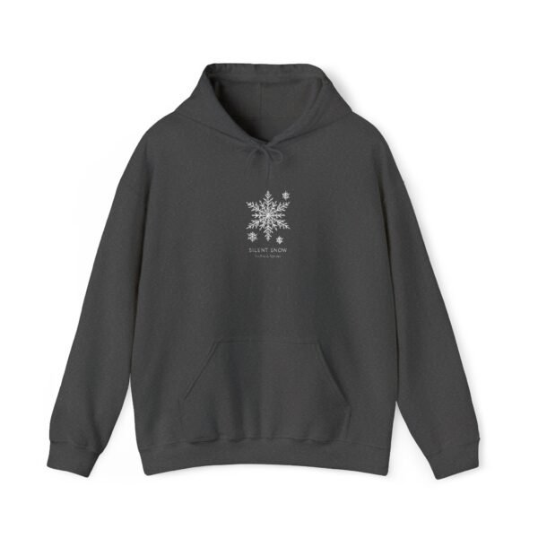 3537179420150929837_2048.jpeg Schneeflocken-Hoodie – "SILENT SNOW – Stillness Speaks"